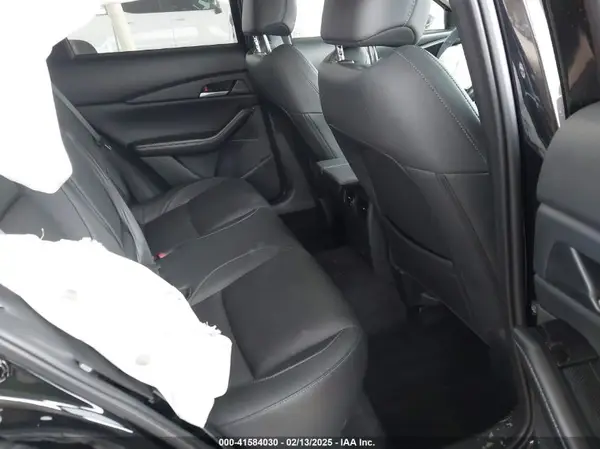 3MVDMBBM3SM773819 2025 MAZDA CX-30 - Image 8