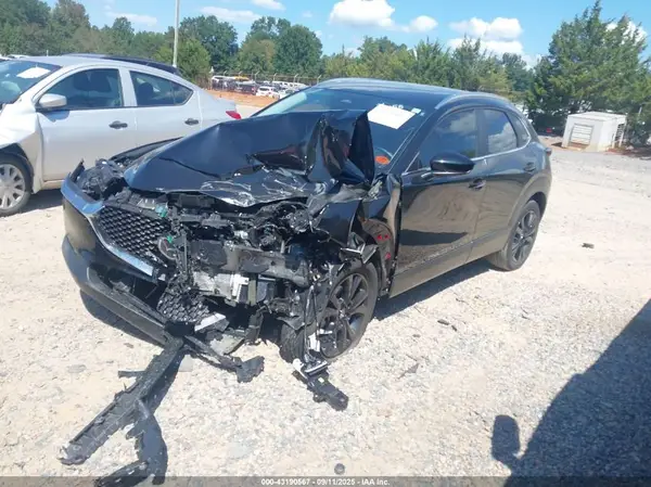 3MVDMBBM3SM802686 2025 MAZDA CX-30 - Image 2
