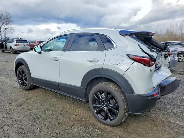 3MVDMBBM3SM857820 2025 MAZDA CX-30 - Image 2