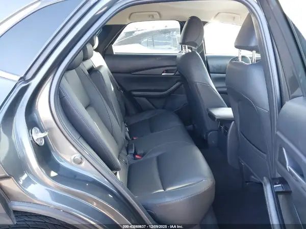 3MVDMBBM4SM752543 2025 MAZDA CX-30 - Image 8