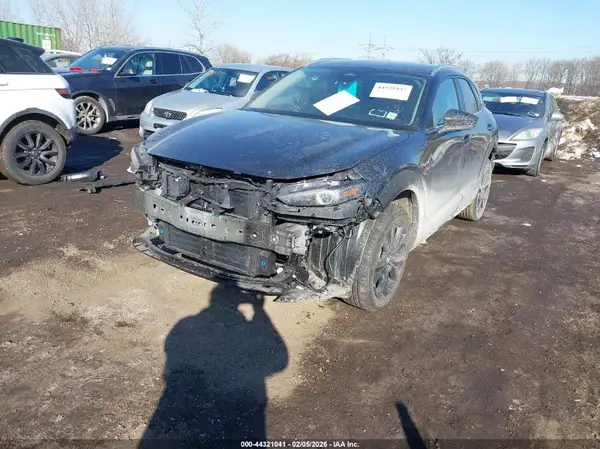 3MVDMBBM4SM759556 2025 MAZDA CX-30 - Image 2