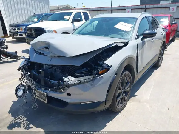 3MVDMBBM4SM786711 2025 MAZDA CX-30 - Image 2