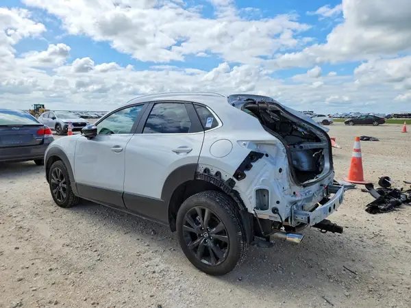 3MVDMBBM4SM839617 2025 MAZDA CX-30 - Image 2