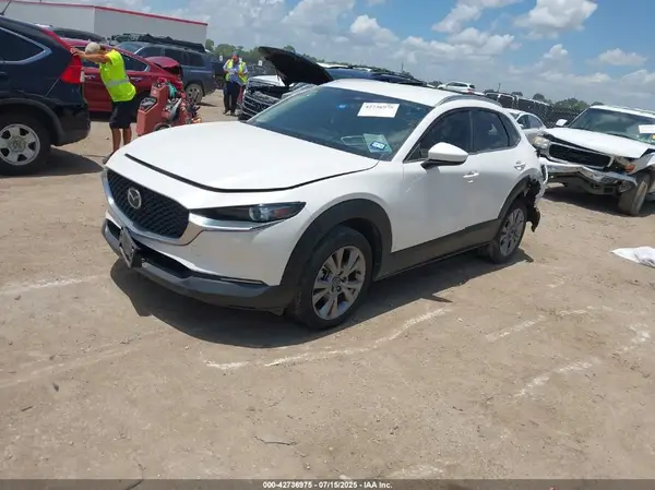 3MVDMBBM5PM543769 2023 MAZDA CX-30 - Image 2