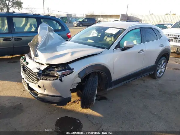 3MVDMBBM5PM561575 2023 MAZDA CX-30 - Image 2