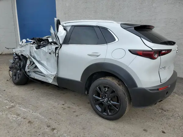 3MVDMBBM5RM692928 2024 MAZDA CX-30 - Image 2