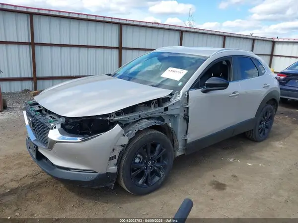 3MVDMBBM5RM696655 2024 MAZDA CX-30 - Image 2