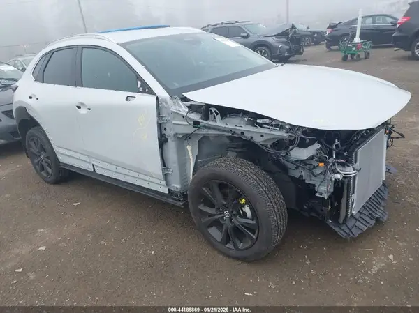 3MVDMBBM5SM797619 2025 MAZDA CX-30 - Image 1