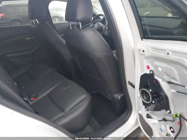 3MVDMBBM5SM797619 2025 MAZDA CX-30 - Image 8