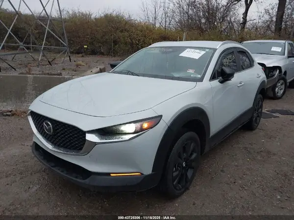 3MVDMBBM5SM808294 2025 MAZDA CX-30 - Image 2