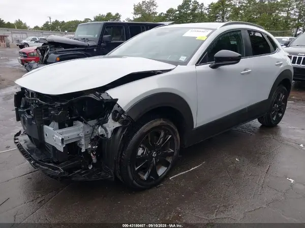 3MVDMBBM5SM814385 2025 MAZDA CX-30 - Image 2
