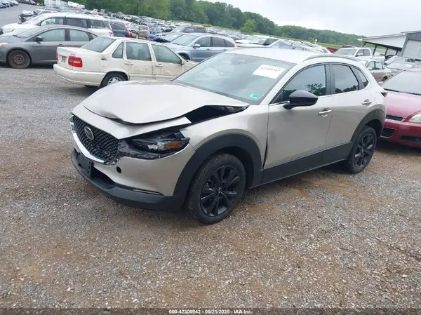 3MVDMBBM6RM618305 2024 MAZDA CX-30 - Image 2