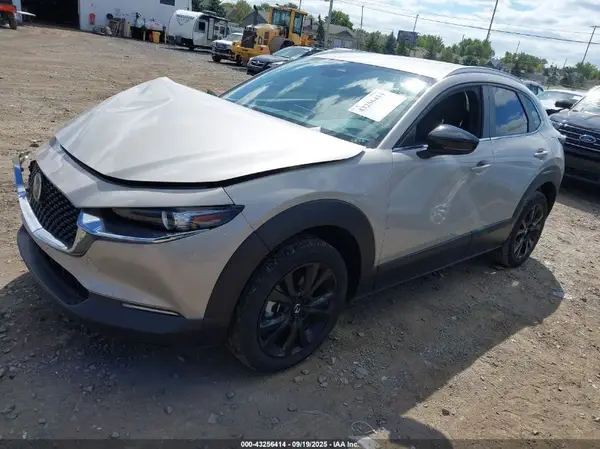 3MVDMBBM6RM625836 2024 MAZDA CX-30 - Image 2