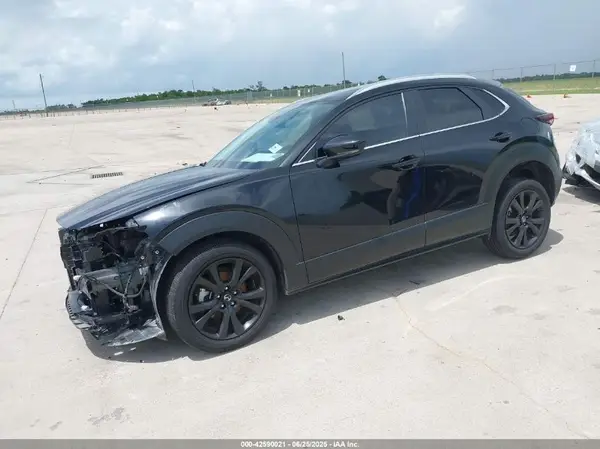 3MVDMBBM6RM647562 2024 MAZDA CX-30 - Image 2