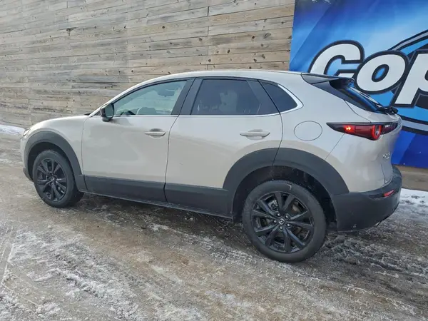 3MVDMBBM6RM658724 2024 MAZDA CX-30 - Image 2
