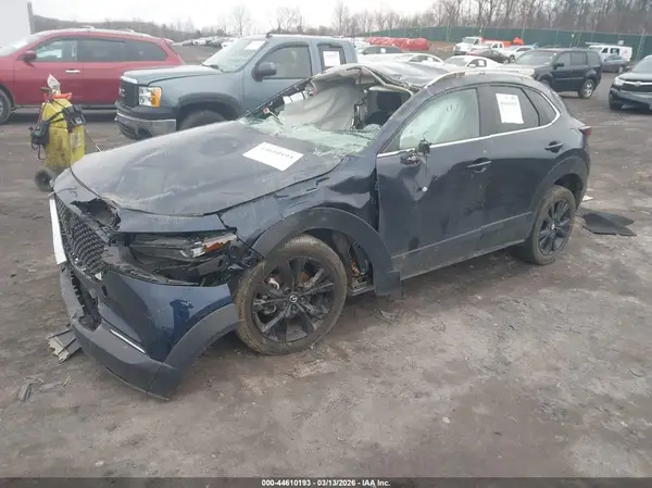 3MVDMBBM6RM687608 2024 MAZDA CX-30 - Image 2