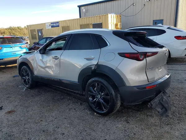 3MVDMBBM6RM698284 2024 MAZDA CX-30 - Image 2