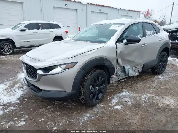 3MVDMBBM6RM708893 2024 MAZDA CX-30 - Image 2