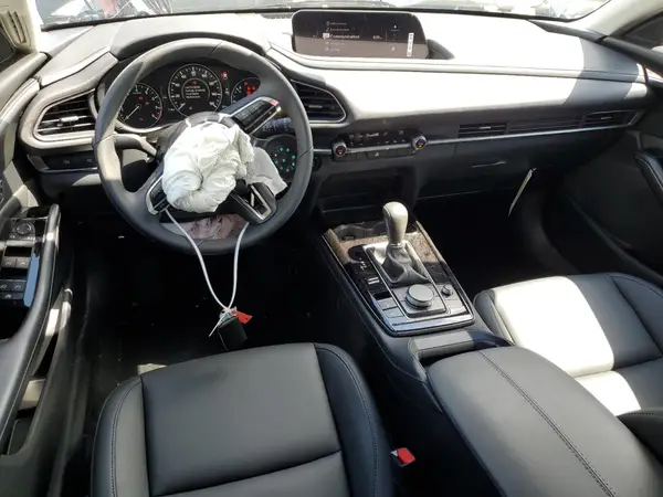 3MVDMBBM6SM783924 2025 MAZDA CX-30 - Image 8