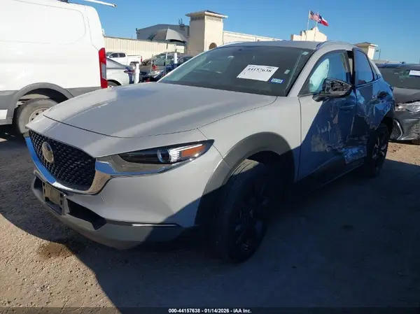 3MVDMBBM6SM800639 2025 MAZDA CX-30 - Image 2