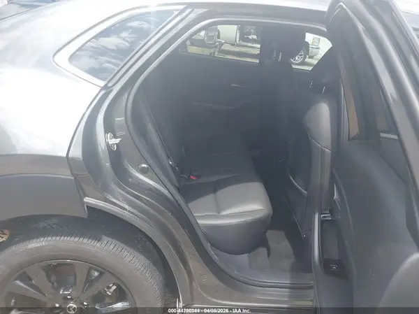 3MVDMBBM6SM824598 2025 MAZDA CX-30 - Image 8