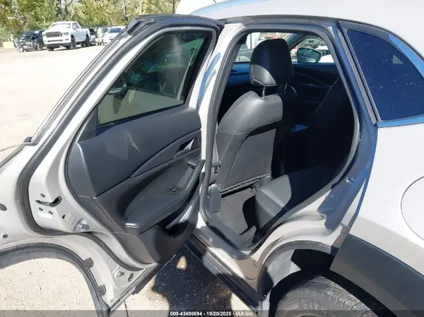 3MVDMBBM7PM529842 2023 MAZDA CX-30 - Image 8