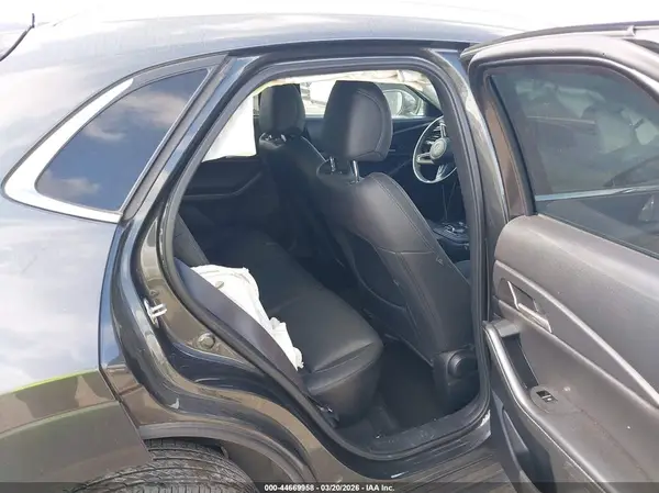 3MVDMBBM7PM556071 2023 MAZDA CX-30 - Image 8