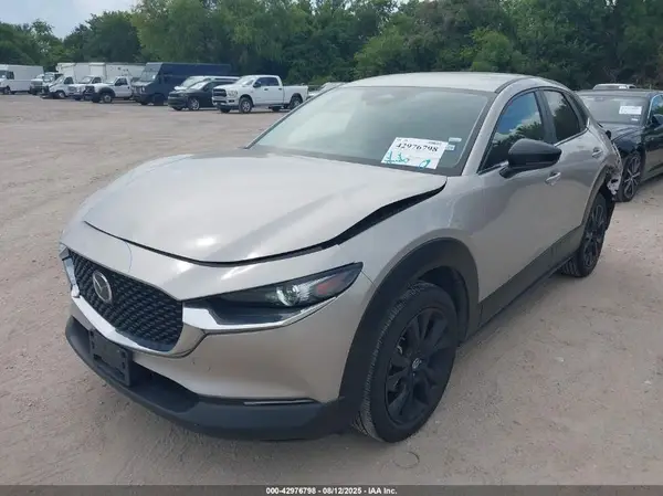 3MVDMBBM7RM629054 2024 MAZDA CX-30 - Image 2