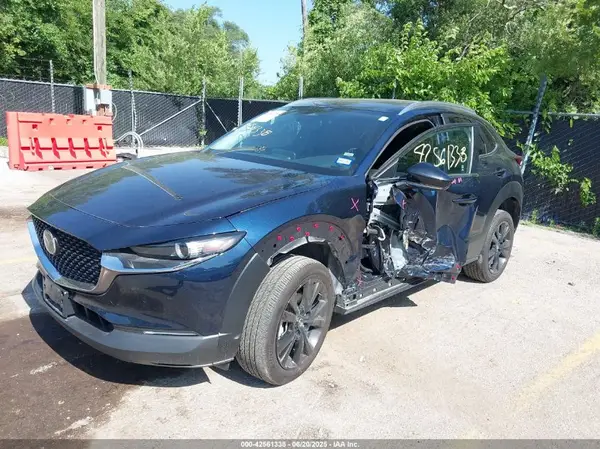 3MVDMBBM7RM698178 2024 MAZDA CX-30 - Image 2