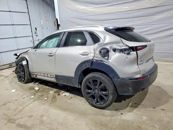 3MVDMBBM7RM718008 2024 MAZDA CX-30 - Image 2
