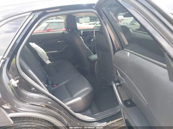 3MVDMBBM7SM759132 2025 MAZDA CX-30 - Image 8