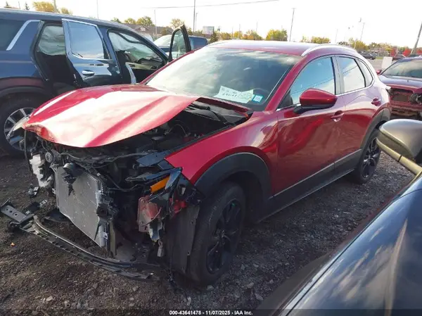 3MVDMBBM8RM610562 2024 MAZDA CX-30 - Image 2