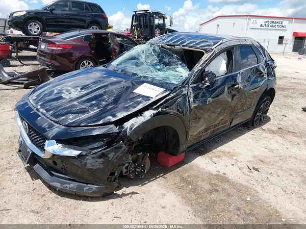 3MVDMBBM8RM638653 2024 MAZDA CX-30 - Image 2