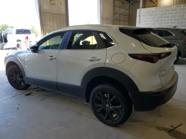 3MVDMBBM8RM715702 2024 MAZDA CX-30 - Image 2
