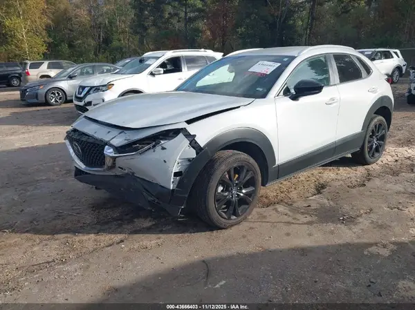 3MVDMBBM8SM758068 2025 MAZDA CX-30 - Image 2