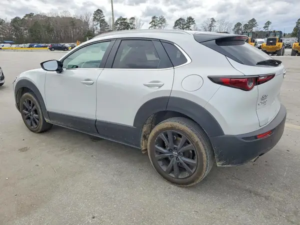 3MVDMBBM8SM768695 2025 MAZDA CX-30 - Image 2