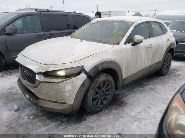 3MVDMBBM8SM786002 2025 MAZDA CX-30 - Image 2