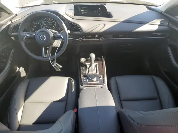 3MVDMBBM8SM786713 2025 MAZDA CX-30 - Image 8