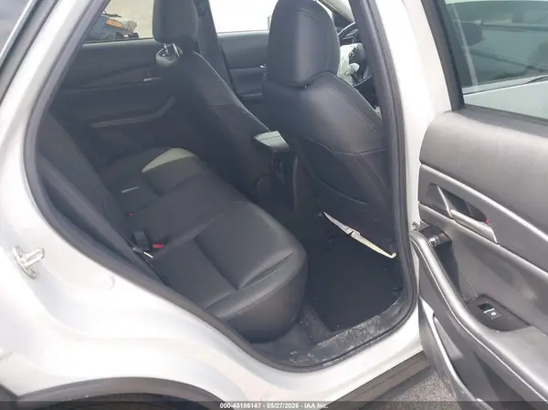 3MVDMBBM8SM863709 2025 MAZDA CX-30 - Image 8