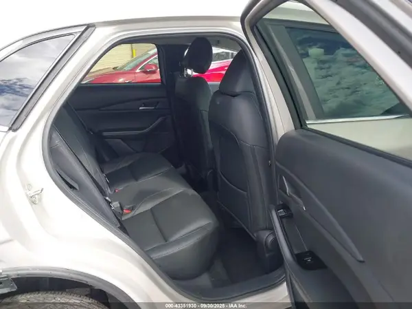 3MVDMBBM9RM663240 2024 MAZDA CX-30 - Image 8
