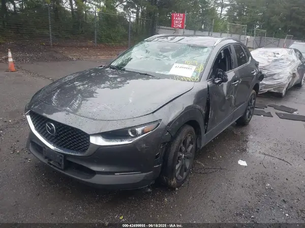3MVDMBBM9RM681964 2024 MAZDA CX-30 - Image 2