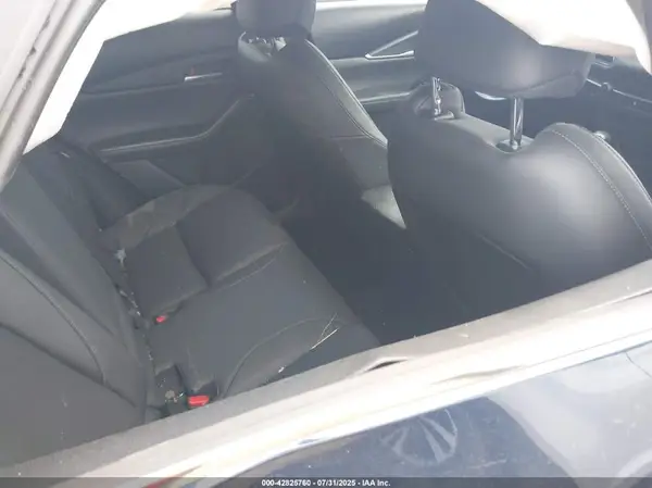 3MVDMBBM9RM697730 2024 MAZDA CX-30 - Image 8