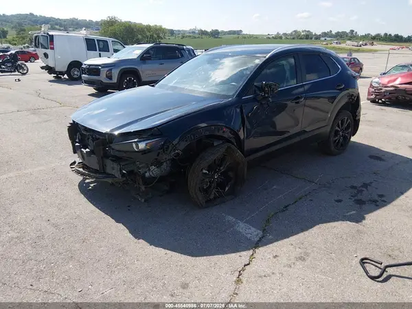 3MVDMBBM9SM755695 2025 MAZDA CX-30 - Image 2