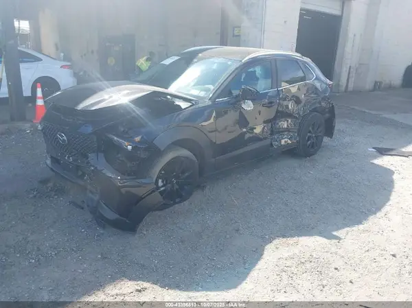 3MVDMBBM9SM822280 2025 MAZDA CX-30 - Image 2