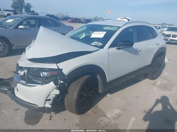 3MVDMBBM9SM850516 2025 MAZDA CX-30 - Image 2