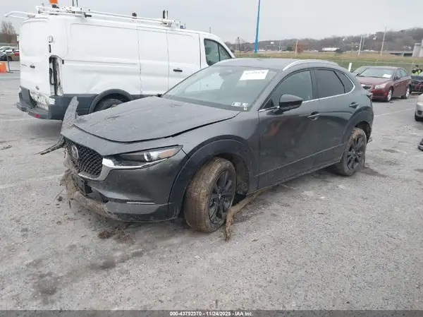 3MVDMBBM9SM863279 2025 MAZDA CX-30 - Image 2