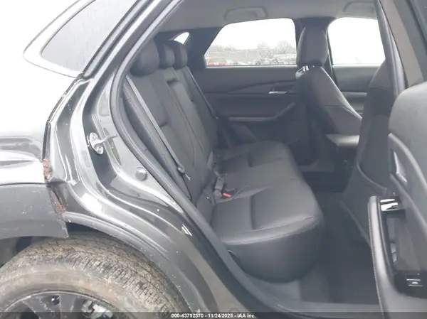 3MVDMBBM9SM863279 2025 MAZDA CX-30 - Image 8