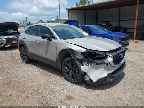 3MVDMBBMXRM625886 2024 MAZDA CX-30 - Image 1