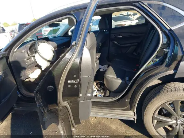 3MVDMBBMXRM687515 2024 MAZDA CX-30 - Image 8