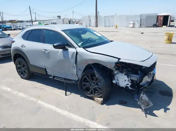 3MVDMBBMXSM832218 2025 MAZDA CX-30 - Image 1